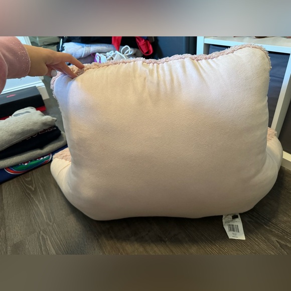 Light pink back cushion - Picture 2 of 2